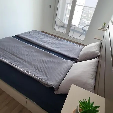 37th Floor - Skyview Oasis - C Apartment
